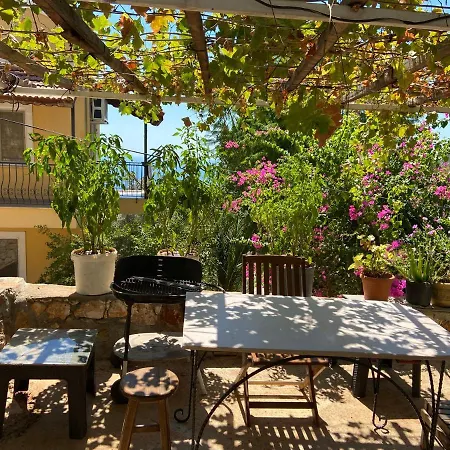 Alize Apartlari1 Kaş